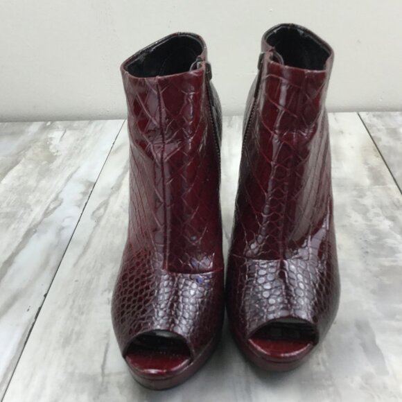 White House Black Market Crocodile Paulette Wine Peep Toe Booties 7 - Picture 7 of 14